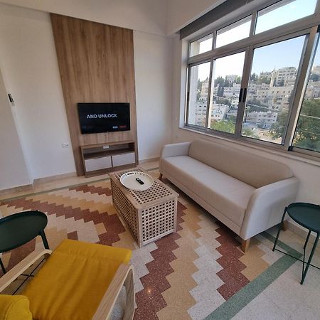 Downtown Living Boutique Apartments Амман Экстерьер фото